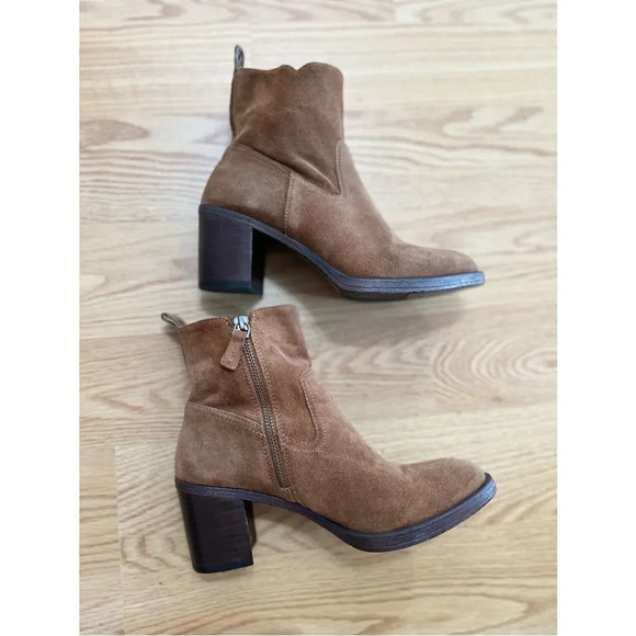 Johnston & Murphy Braelyn Italian Suede boots Size 5.5 - Picture 8 of 8